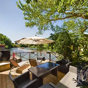 La Terrasse Du Pecheur Hébergement de vacances LʼIsle-sur-la-Sorgue